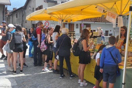 Melezet invasa da molti turisti per festeggiare la Madonna del Carmine, Festa della Scapulaire
