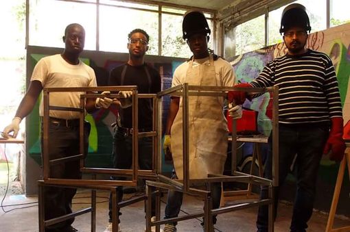 Ragazzi di Mirafiori e rifugiati insieme per imparare carpenteria e restauro (FOTOGALLERY)