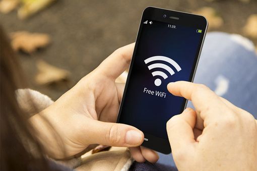 Un bando europeo per fornire ai cittadini wi-fi gratuito nelle aree pubbliche