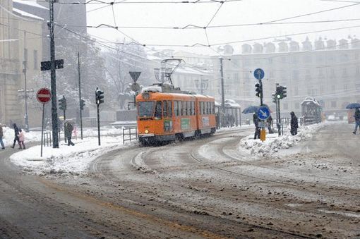 Meteo, domani ancora un po' di neve, poi è allerta meteo