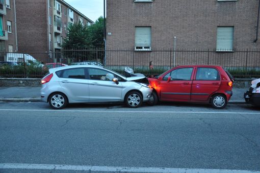 Perde il controllo dell'auto per un malore e si schianta: muore un 73enne Perde il controllo dell'auto per un malore e si schianta: muore un 73enne