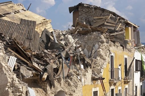 Edificio colpito dal sisma in Croazia