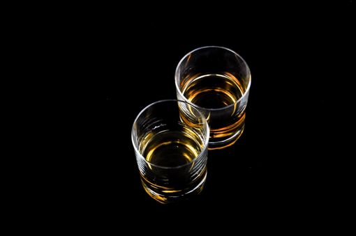 Il whisky: il distillato più antico del mondo e il più amato dagli scrittori