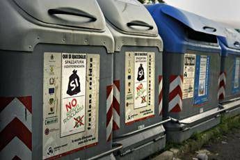 Rifiuti, Arera: in 2023 raccolta differenziata +1%, nord al top Rifiuti, Arera: in 2023 raccolta differenziata +1%, nord al top