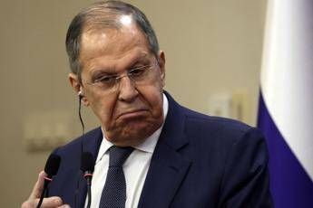 Ucraina-Russia, Lavrov: "Colloqui in corso, ma c'è ancora molta strada da fare" Ucraina-Russia, Lavrov: "Colloqui in corso, ma c'è ancora molta strada da fare"