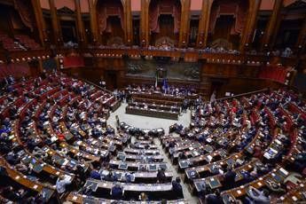 Ucraina, Governo pone la fiducia sul decreto. Vannacci all'attacco della Lega: "Nasconde voto di coscienza" Ucraina, Governo pone la fiducia sul decreto. Vannacci all'attacco della Lega: "Nasconde voto di coscienza"