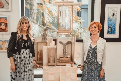 Inaugurata la mostra collettiva di “Prisma Laboratorio Artistico” Inaugurata la mostra collettiva di “Prisma Laboratorio Artistico”