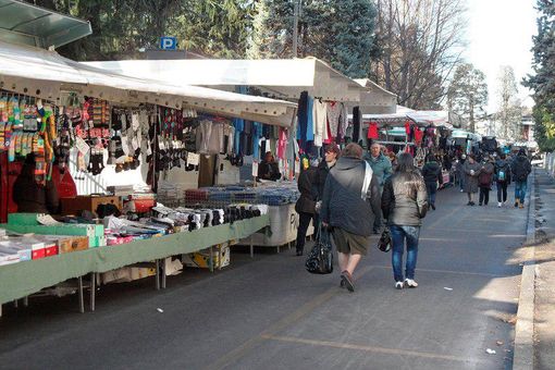Gente al mercato Gente al mercato