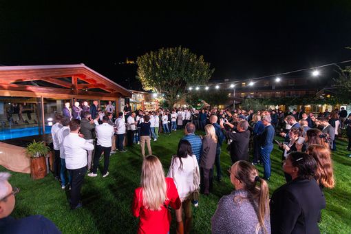 Il Bitto e le Stelle 2025 incanta Mantello (SO): tradizione, creatività e solidarietà sotto il cielo valtellinese (Foto) Il Bitto e le Stelle 2025 incanta Mantello (SO): tradizione, creatività e solidarietà sotto il cielo valtellinese (Foto)