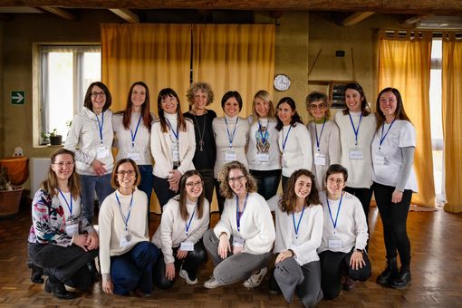 Dall’incontro di una mamma e una doula nasce una rete di professioniste del Pinerolese e un’associazione Dall’incontro di una mamma e una doula nasce una rete di professioniste del Pinerolese e un’associazione