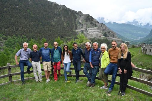 Michel Bouquet (al centro) con la sua lista Michel Bouquet (al centro) con la sua lista