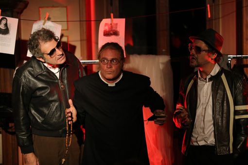 L’Accademia dei Folli porta in scena al teatro Gobetti lo spettacolo "Promessi Sposi on air" L’Accademia dei Folli porta in scena al teatro Gobetti lo spettacolo "Promessi Sposi on air"