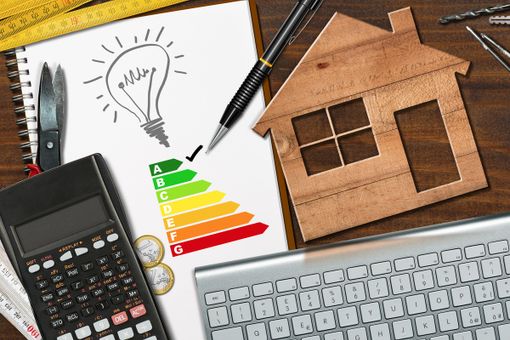 Come risparmiare energia elettrica in casa? Consigli pratici ed efficaci Come risparmiare energia elettrica in casa? Consigli pratici ed efficaci