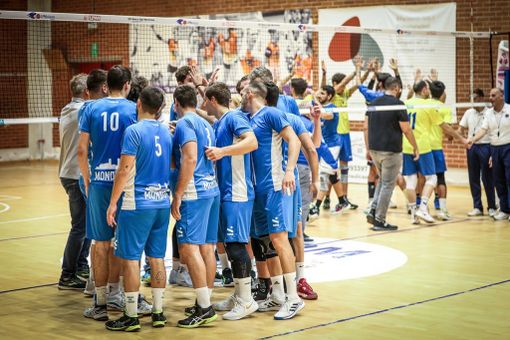 "Ne*ro di m..." e gli animi si accendono: sospesa la partita di volley maschile tra VBC Mondovì e Chieri "Ne*ro di m..." e gli animi si accendono: sospesa la partita di volley maschile tra VBC Mondovì e Chieri