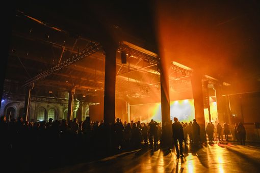 Da Willie Peyote ai Casino Royale: tutti sul palco per la Charity Night in ricordo di Piero Maccarino