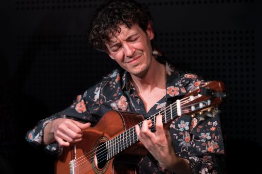 Luca Falomi in concerto al FolkClub presenta "Myricae" Luca Falomi in concerto al FolkClub presenta "Myricae"