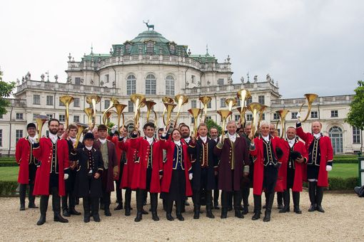 L’Arte dei Suonatori di Corno da Caccia dell’Accademia di Sant’Uberto arriva a Stupinigi