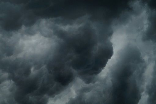 nuvole nere nel cielo nuvole nere nel cielo
