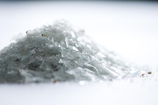 lampadina ridotta a rifiuto differenziato