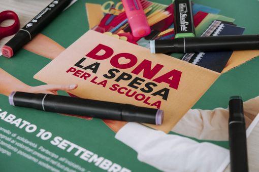 "Dona la spesa per la scuola": Coop raccoglie materiali di cancelleria per le famiglie in difficoltà