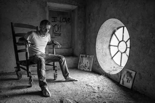 La teroria al di là delle apparenze: Luogo non-Luogo