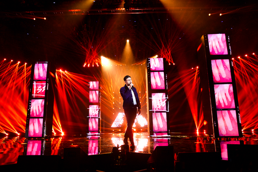 Tra X Factor e "stanchezza", il talento di Comete arriva a brillare nel cielo di Torino Tra X Factor e "stanchezza", il talento di Comete arriva a brillare nel cielo di Torino