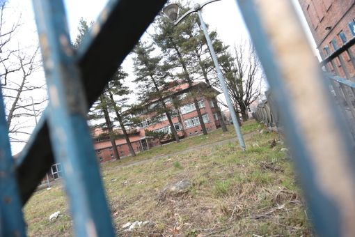 La sede dell'ex Giudice di Pace, da anni in degrado. Qui nascerà un polo per i servizi al lavoro