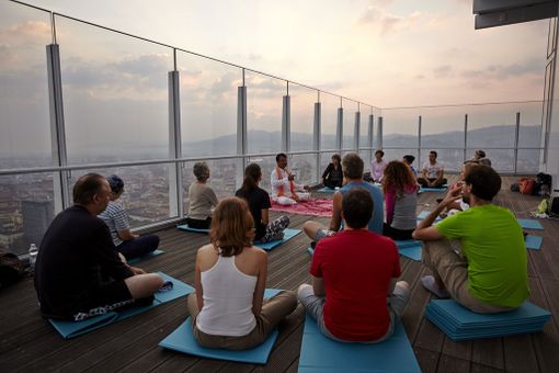 Domenica 23 "Saluto al sole" dal Grattacielo di Intesa Sanpaolo