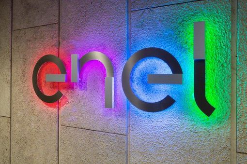 Enel X triplica la rete di punti di ricarica dei veicoli elettrici