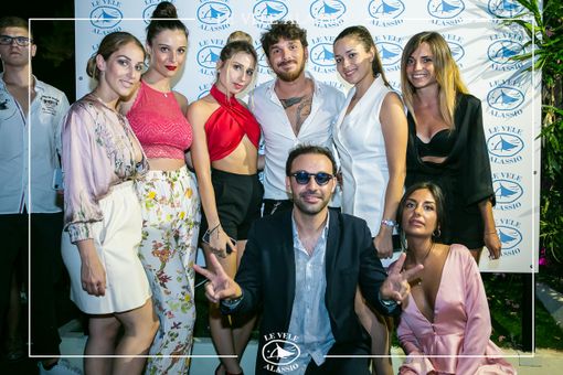 Da martedì a sabato questa settimana a Le Vele Alassio ogni sera un appuntamento Da martedì a sabato questa settimana a Le Vele Alassio ogni sera un appuntamento