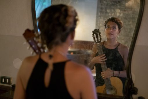 “Chiedete di Camilla Lopez… E sentirete sussurrarne il nome”: questa sera, ai Bagni Pubblici di via Agliè “Chiedete di Camilla Lopez… E sentirete sussurrarne il nome”: questa sera, ai Bagni Pubblici di via Agliè