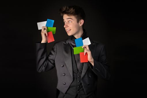 SuperMagic, al teatro Alfieri il miglior spettacolo internazionale di magia SuperMagic, al teatro Alfieri il miglior spettacolo internazionale di magia