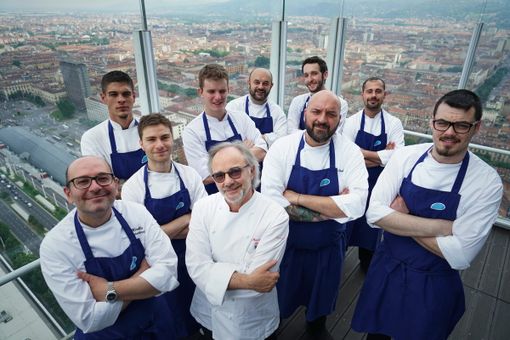 A cene per la ricerca: a Piano35 va in tavola la solidarietà