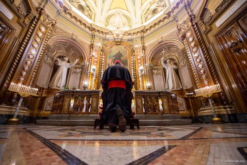 Il segretario di Stato Vaticano in visita al Cottolengo: “Diritto di difesa? Solo se si costruisce la pace” Il segretario di Stato Vaticano in visita al Cottolengo: “Diritto di difesa? Solo se si costruisce la pace”