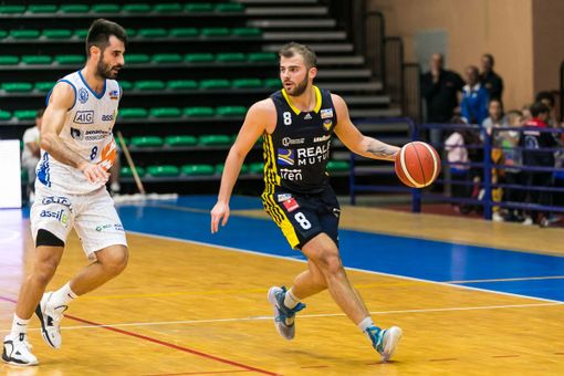 La Reale Mutua cade a Latina: la squadra torinese sconfitta 87-77