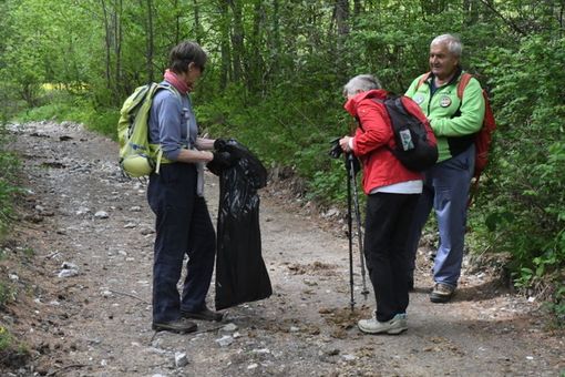 A Bardonecchia andata in scena la terza giornata di pulizia dei sentieri