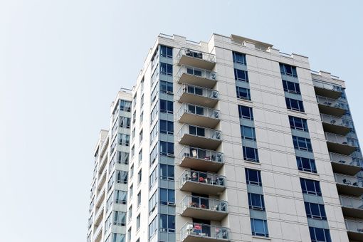 Sopraelevazione in condominio: un diritto con delle limitazioni