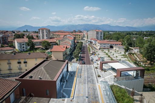 stazione ferroviaria di Venaria con movicentro stazione ferroviaria di Venaria con movicentro