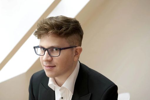 Venaria, il pianista Inbar a Sant’Uberto con gli Amici per la Musica