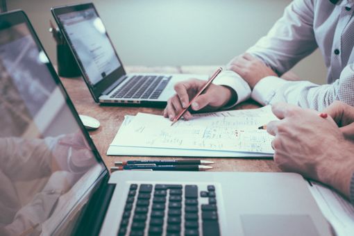 Analfabetismo finanziario, Italia peggiore tra i Paesi Ocse: i consigli per diventare esperti Analfabetismo finanziario, Italia peggiore tra i Paesi Ocse: i consigli per diventare esperti