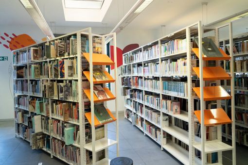 Immagine di repertorio della biblioteca civica Arpino di Nichelino Immagine di repertorio della biblioteca civica Arpino di Nichelino