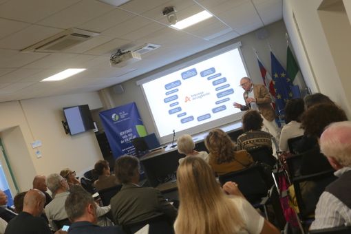 Dare un lavoro a chi ha pagato i conti con la giustizia: nasce il progetto Impresa Accogliente [VIDEO]
