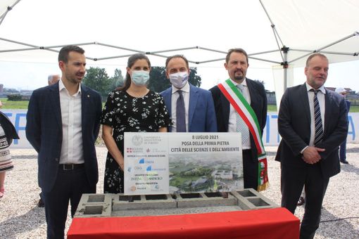 La posa della prima pietra al Campus di Grugliasco La posa della prima pietra al Campus di Grugliasco