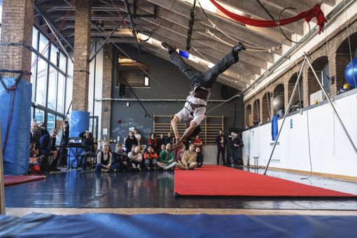 Vertigo, oggi i primi laureati d’Italia in circo contemporaneo Vertigo, oggi i primi laureati d’Italia in circo contemporaneo