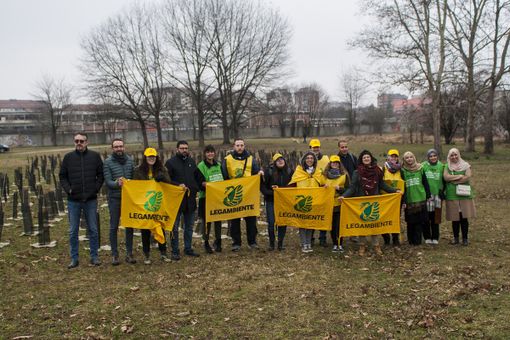 Un patto &quot;green&quot; tra Moschea Taiba e Città di Torino: piantumati nuovi alberi al parco Colonnetti