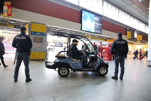 1 arrestato, 16 persone indagate e 2.281 identificati: il bilancio settimanale della Polizia nelle stazioni e sui treni in Piemonte