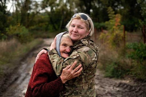 Le guerre viste con gli occhi delle donne: convegno organizzato dal Consiglio regionale Le guerre viste con gli occhi delle donne: convegno organizzato dal Consiglio regionale