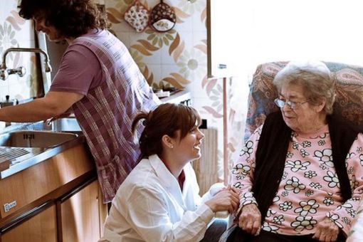 Cure domiciliari, numeri in calo a causa della pandemia: dalle 6.594 del 2019 alle 5.517 del 2020