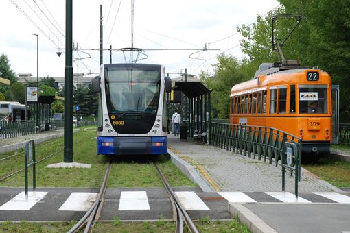 Guasto alla linea elettrica, tram fermi in centro