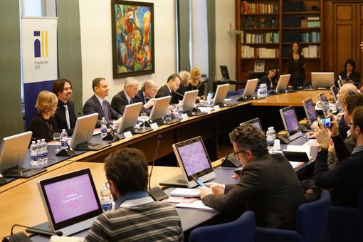 Come fanno le città e le nazioni a "pensare" con un cervello collettivo: Hidalgo vince il premio Lagrange 2018 e ricorda le sue radici di Grugliasco Come fanno le città e le nazioni a "pensare" con un cervello collettivo: Hidalgo vince il premio Lagrange 2018 e ricorda le sue radici di Grugliasco